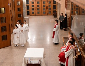 주님수난 성금요일 사진 올립니다.

추가 사진은 네이버카페 빛사모 목동성당 사진첩에서 감상하실 수 있습니다. 카페주소 https://cafe.naver.com/mtcpic